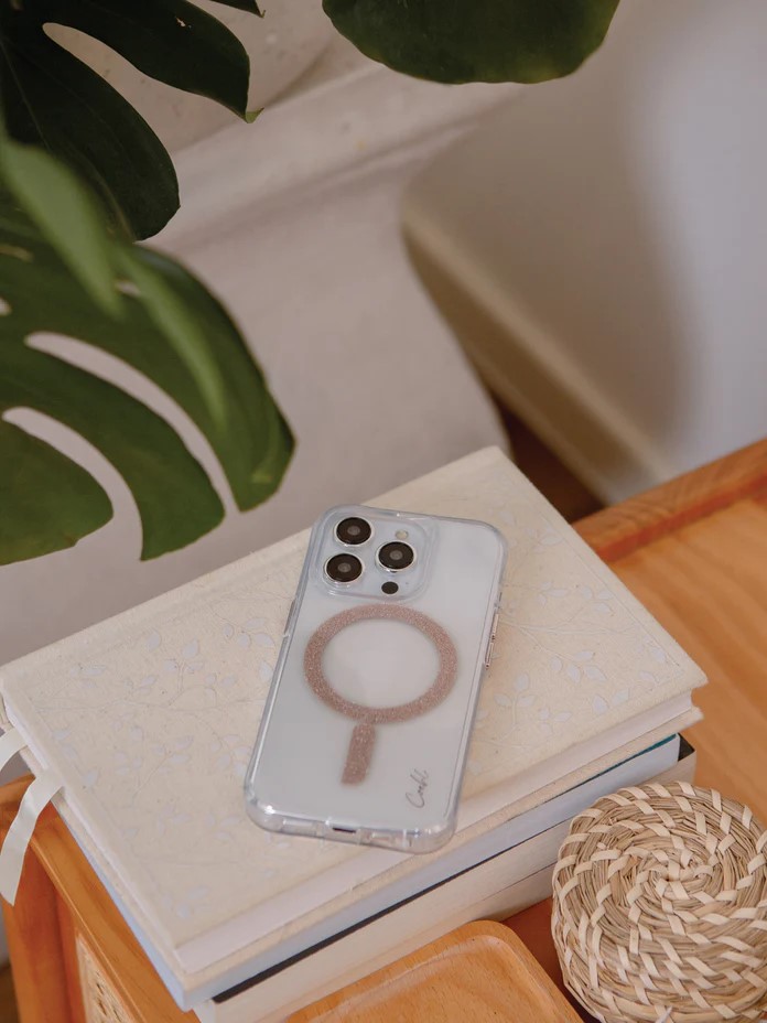 Husa Uniq Coehl Glace Incarcare MagSafe Iphone15/14/13 -Sclipici Argintiu - 2 | YEO
